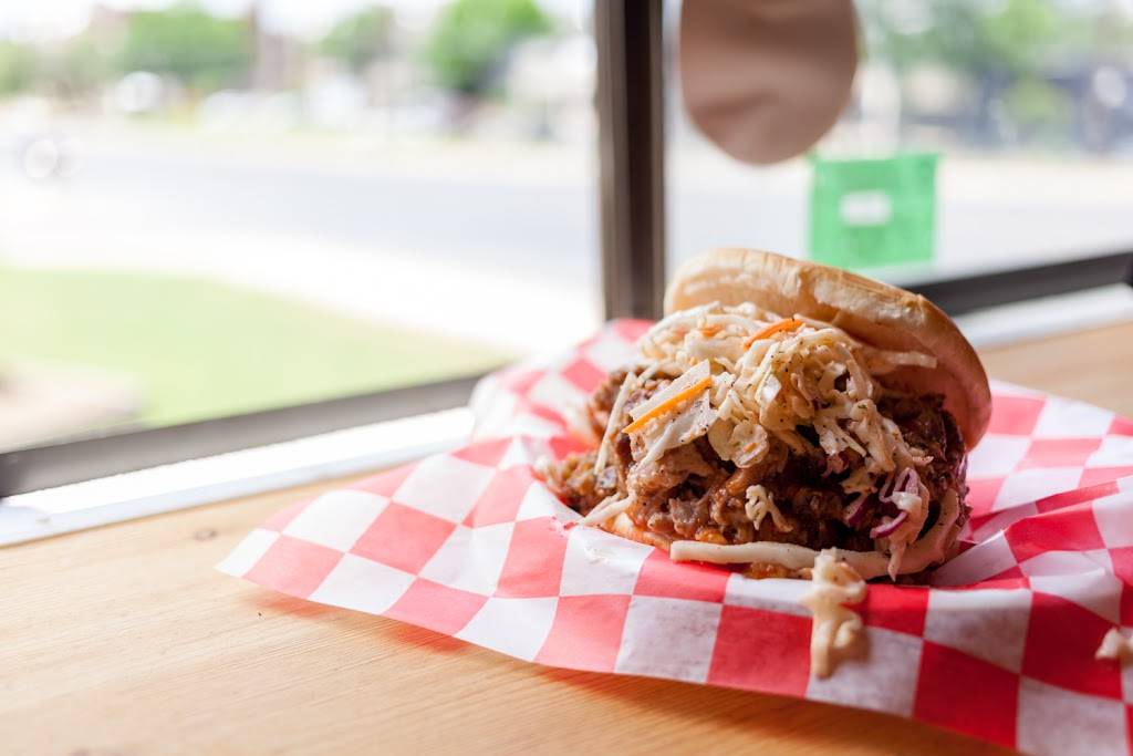 Big Vinnys BBQ | restaurant | 1800 S Congress Ave, Austin, TX 78704, USA | 5124702040 OR +1 512-470-2040