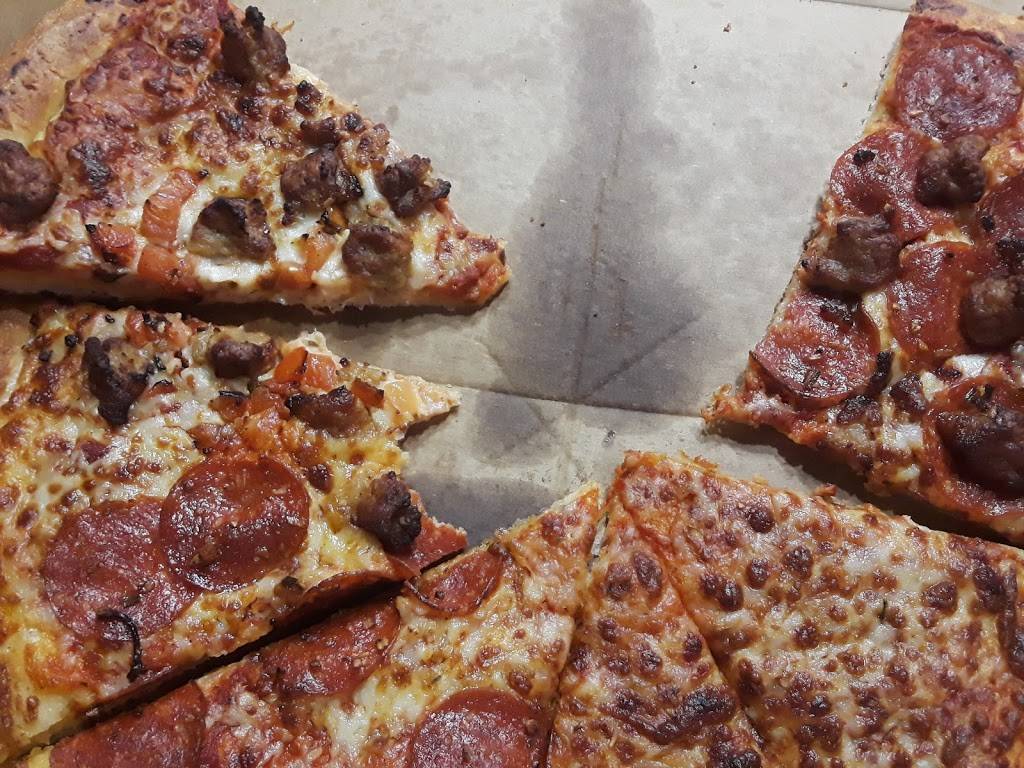 Little Caesars Pizza | meal takeaway | 1995 N Nellis Blvd, Las Vegas, NV 89115, USA | 7024592221 OR +1 702-459-2221