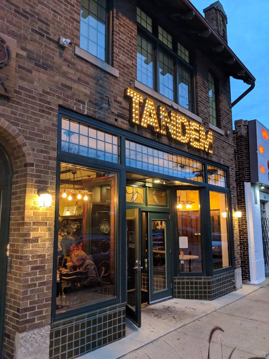 Tandem | restaurant | 1848 W Fond Du Lac Ave, Milwaukee, WI 53205, USA | 4148851919 OR +1 414-885-1919