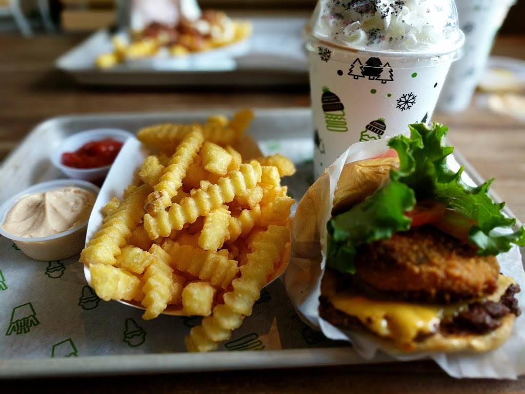 Shake Shack | meal takeaway | 1450 S Dixie Hwy, Coral Gables, FL 33146, USA | 7864703701 OR +1 786-470-3701