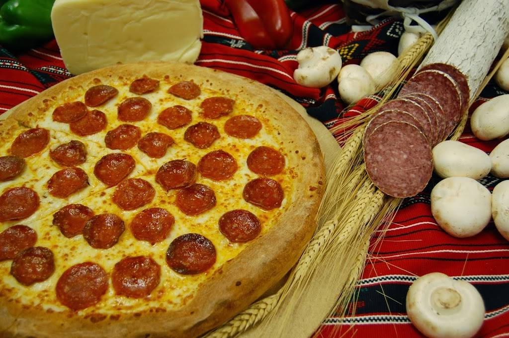 Fast 5 Pizza Norwalk | meal takeaway | 15008 Pioneer Blvd, Norwalk, CA 90650, USA | 5624629050 OR +1 562-462-9050