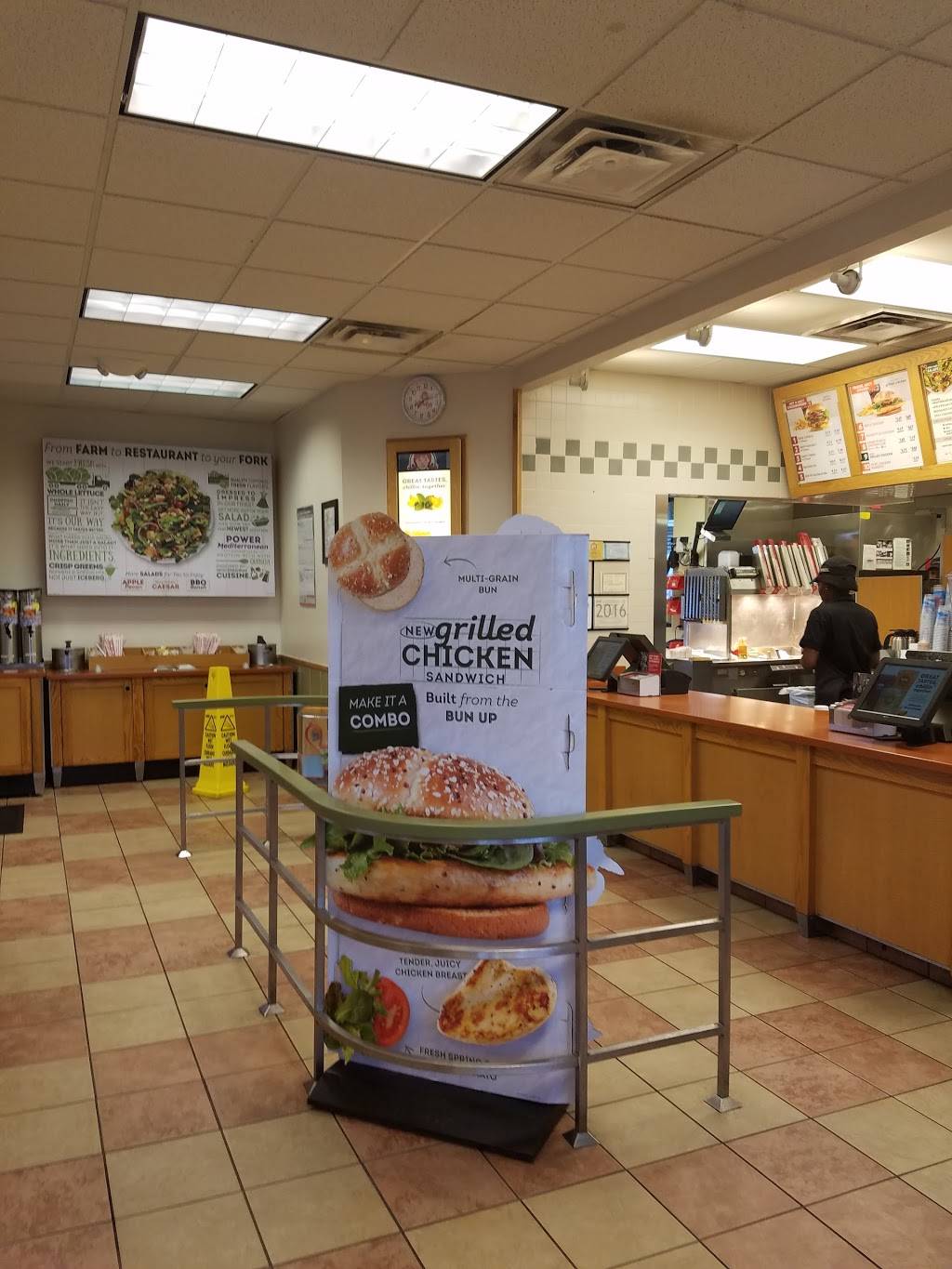 Wendys | restaurant | 6817 GA-85, Riverdale, GA 30274, USA | 7709977203 OR +1 770-997-7203