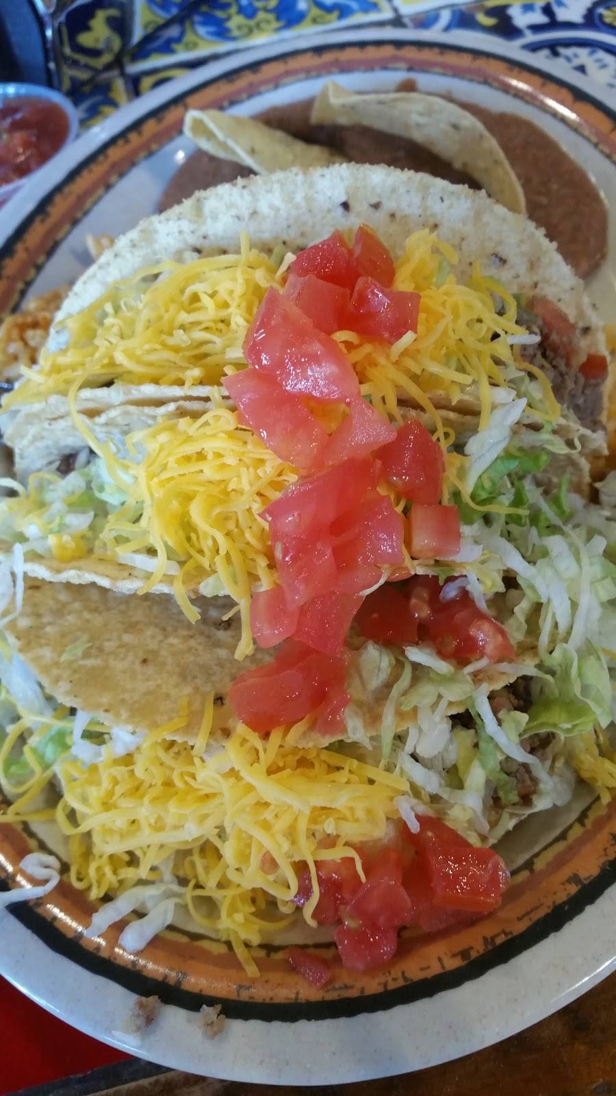 Rosas Café & Tortilla Factory | restaurant | 6050 Hawrylak, Lake Worth, TX 76135, USA | 8172374009 OR +1 817-237-4009