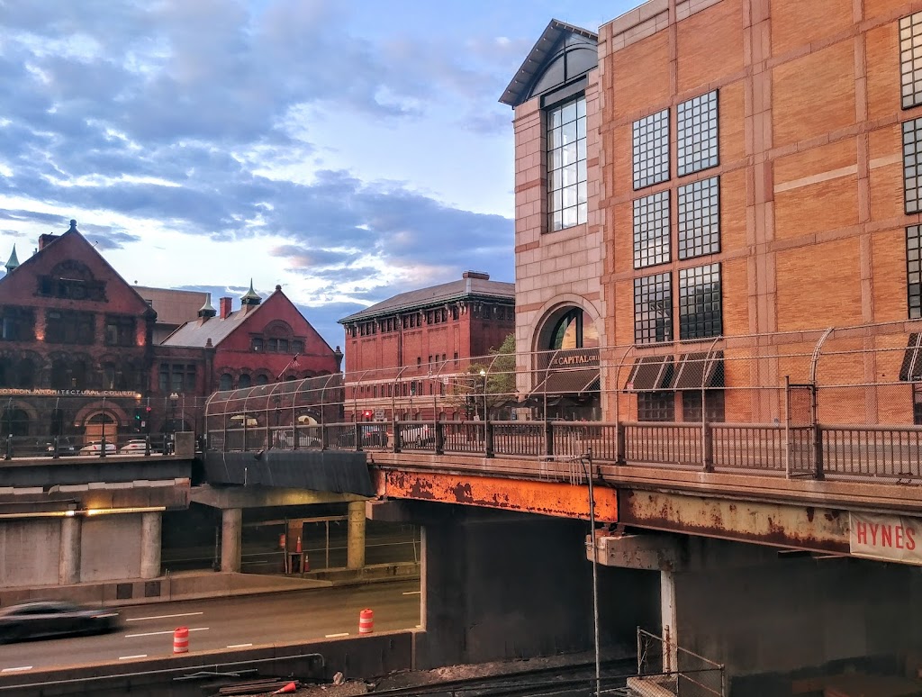 Bukowski Tavern | restaurant | 50 Dalton St, Boston, MA 02115, USA | 6174379999 OR +1 617-437-9999