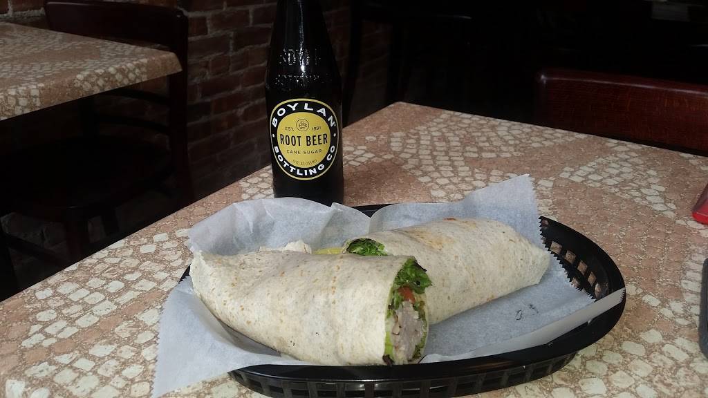 Broad Street Bagel Co. | restaurant | 1 Broad St, Kinderhook, NY 12106, USA | 5187588084 OR +1 518-758-8084