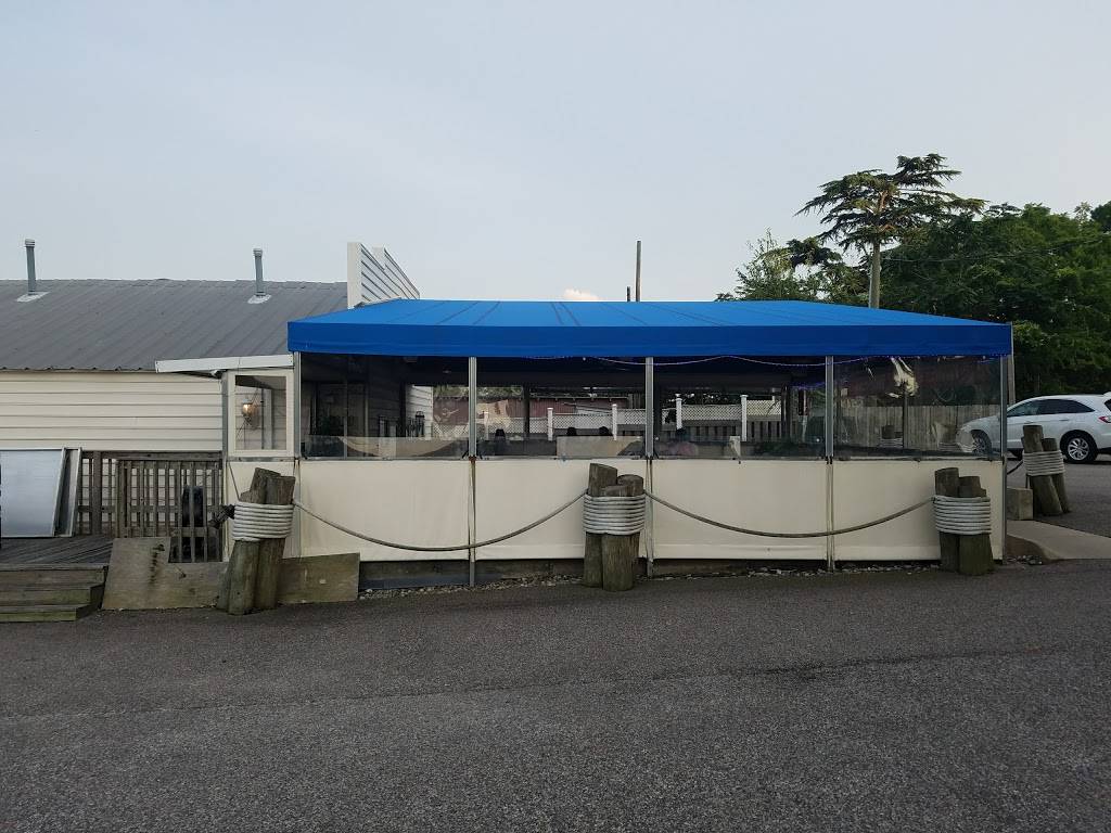 Dock of the Bay | restaurant | 103 Constitution Ave, Portsmouth, VA 23704, USA | 7573378604 OR +1 757-337-8604