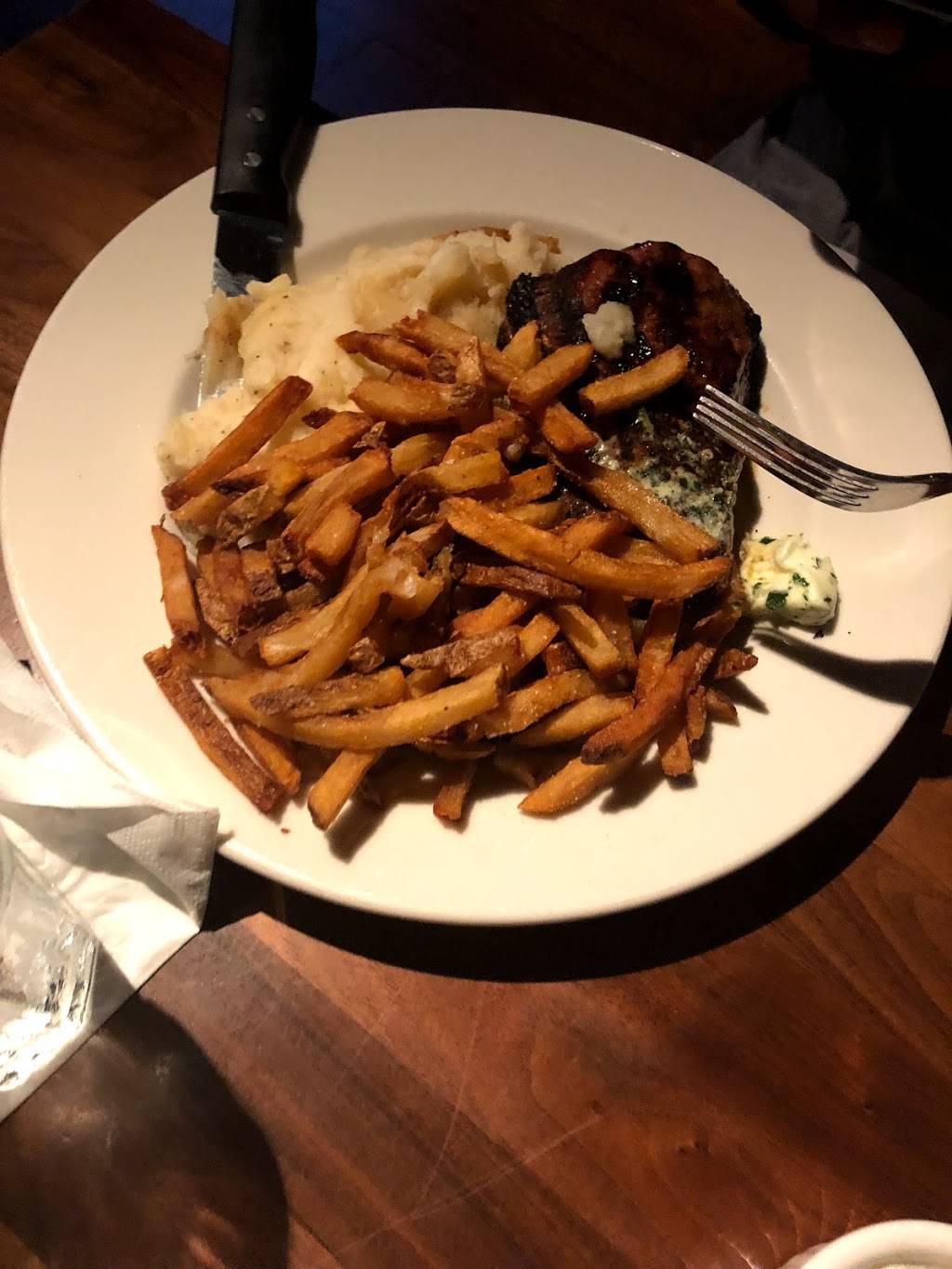 Stones Public House | restaurant | 179 Main St #1, Ashland, MA 01721, USA | 5088811778 OR +1 508-881-1778