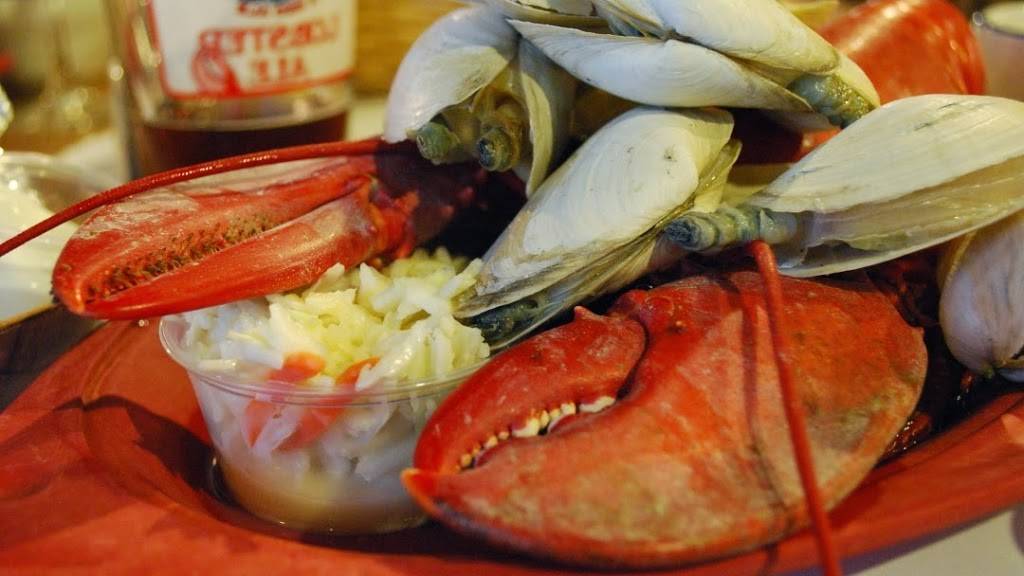 Lobster Claw Restaurant | restaurant | 42 Cranberry Hwy, Orleans, MA 02653, USA | 5082551800 OR +1 508-255-1800