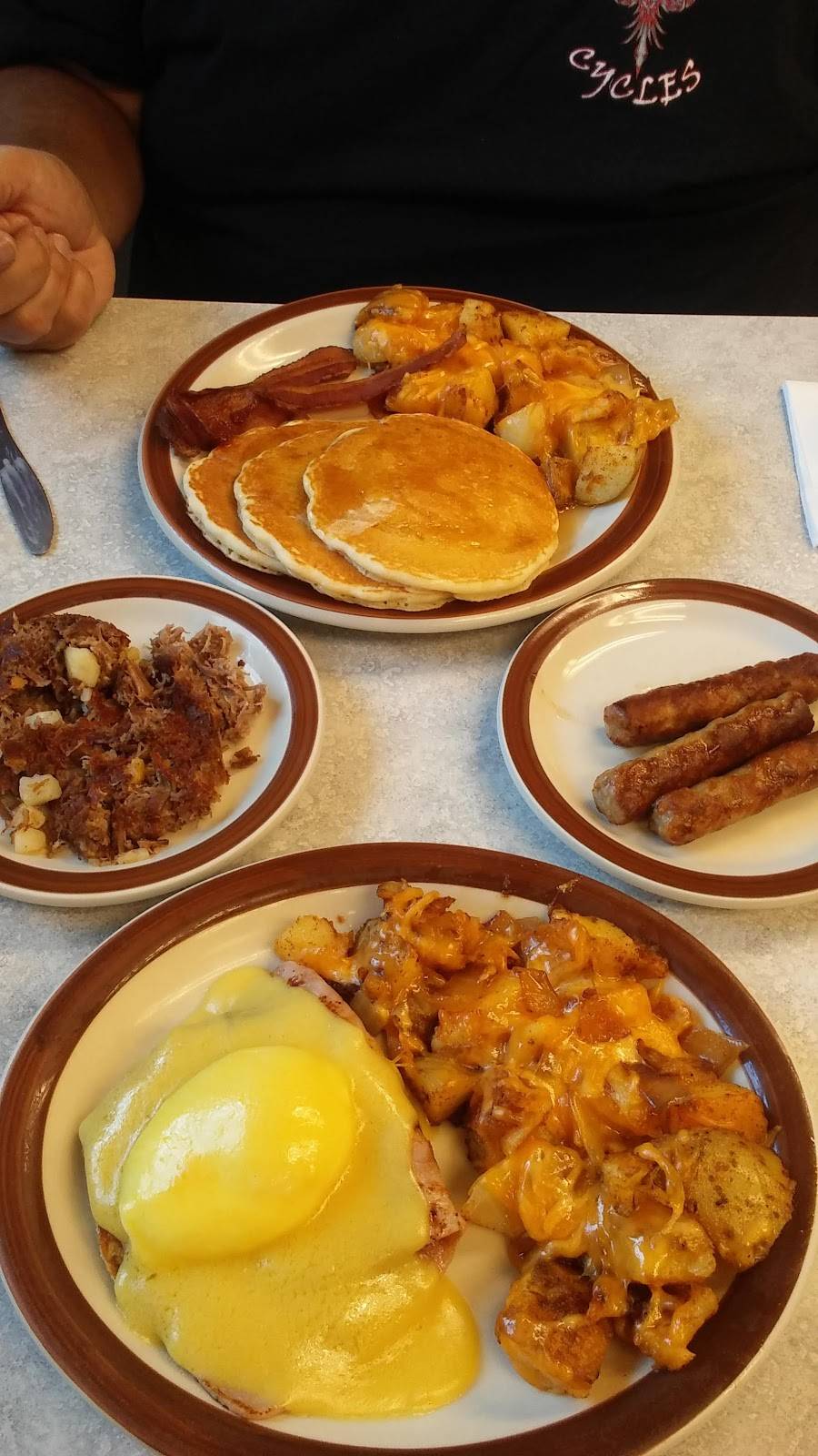 50/50 Diner | restaurant | 440 River St, Fitchburg, MA 01420, USA | 9783458030 OR +1 978-345-8030