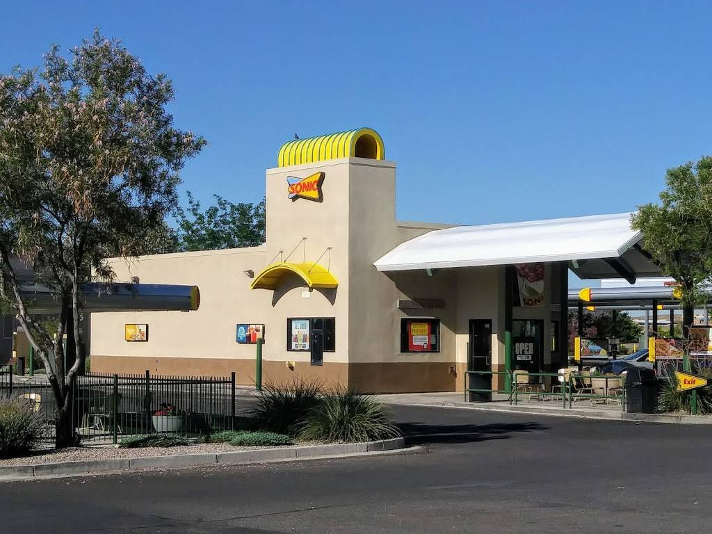 Sonic Drive-In | restaurant | 1800 Southern Blvd SE, Rio Rancho, NM 87124, USA | 5058918586 OR +1 505-891-8586