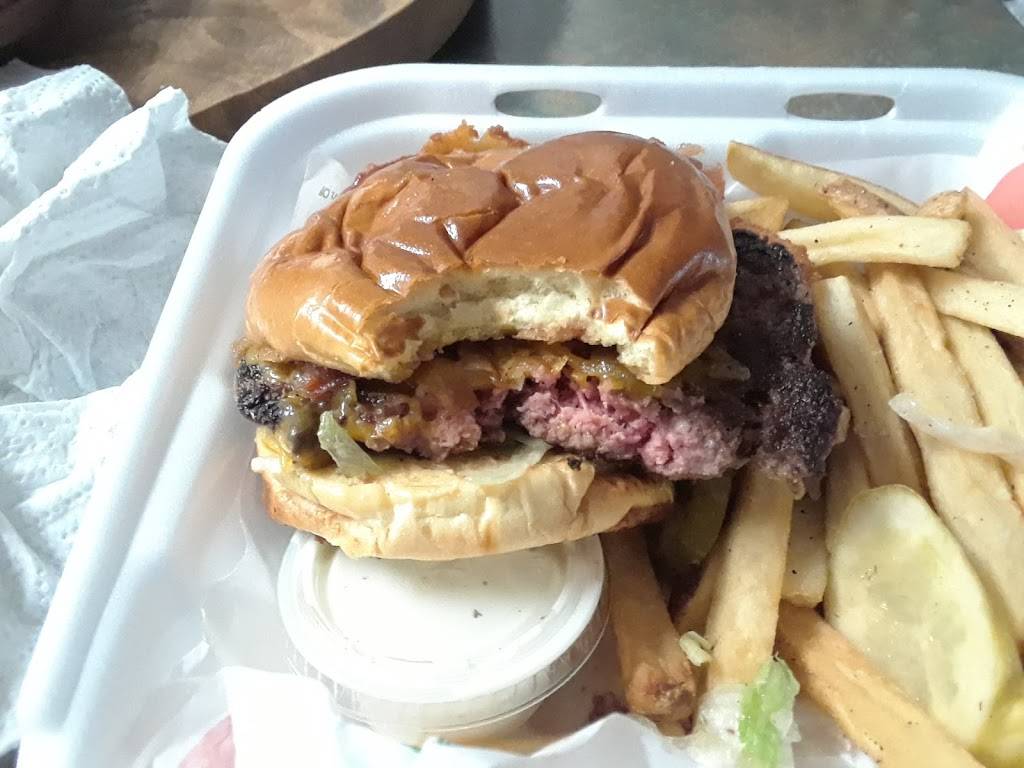 Chilis Grill & Bar | meal takeaway | 2015 Birch Rd Ste 2400, Chula Vista, CA 91915, USA | 6194825551 OR +1 619-482-5551