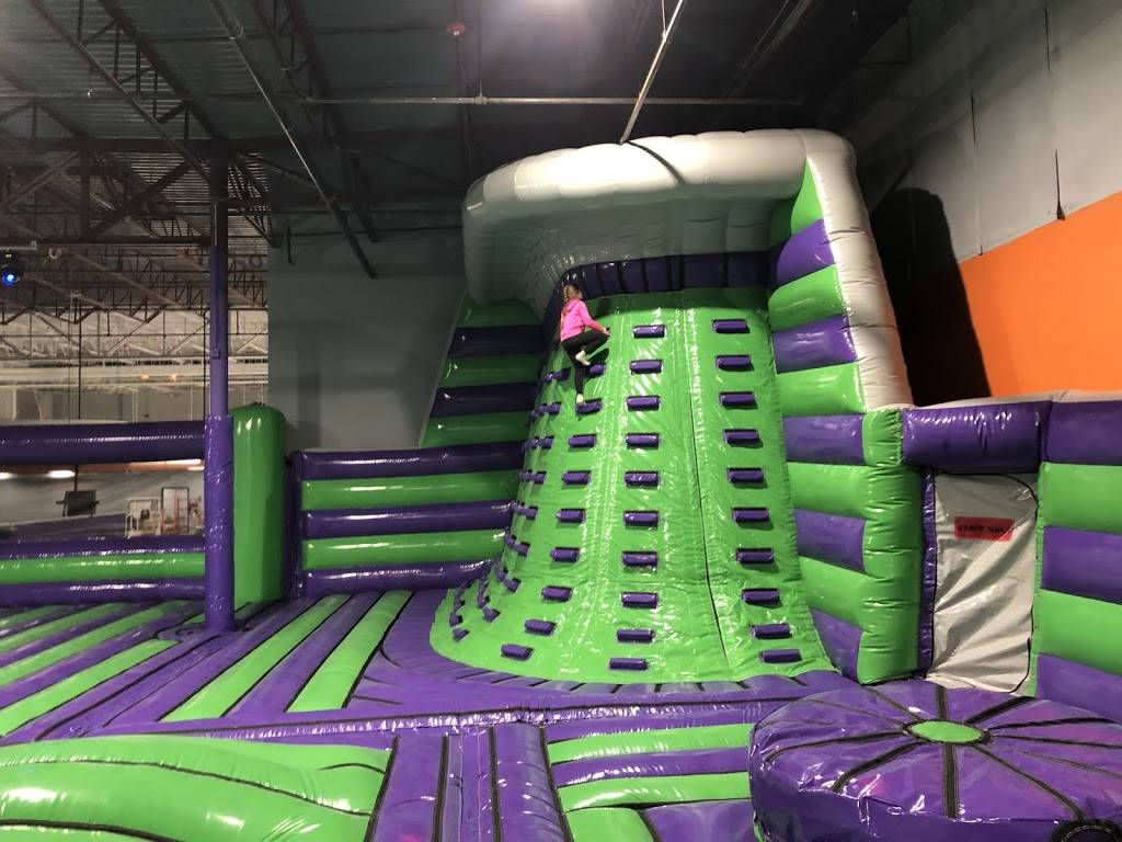 XtremeCraze - Londonderry | restaurant | 4 Orchard View Dr Unit 10, Londonderry, NH 03053, USA | 6034046064 OR +1 603-404-6064