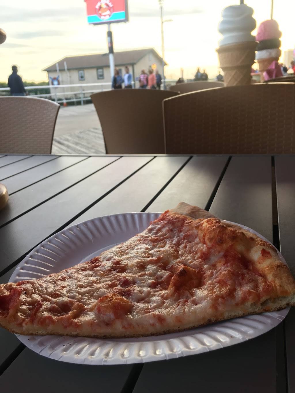 Jersey Shore Pizza & Grille | restaurant | 2601 Boardwalk, Atlantic City, NJ 08401, USA | 6093440174 OR +1 609-344-0174