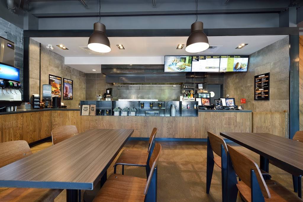 Big Smoke Burger | restaurant | 799 York Mills Rd, North York, ON M3B 1X6, Canada | 4164439944 OR +1 416-443-9944