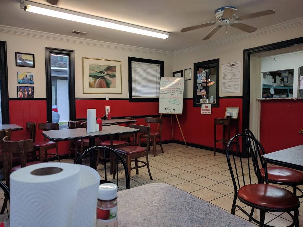 Gwen & Frannys Fried Chicken | restaurant | 22141 Whyte Hardee Blvd, Hardeeville, SC 29927, USA | 8437846080 OR +1 843-784-6080