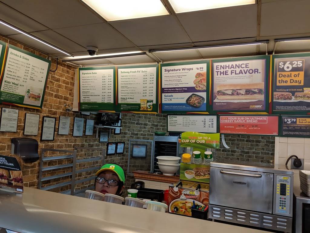 Subway | restaurant | 9770 Bissonnet St, Houston, TX 77036, USA | 7132727407 OR +1 713-272-7407