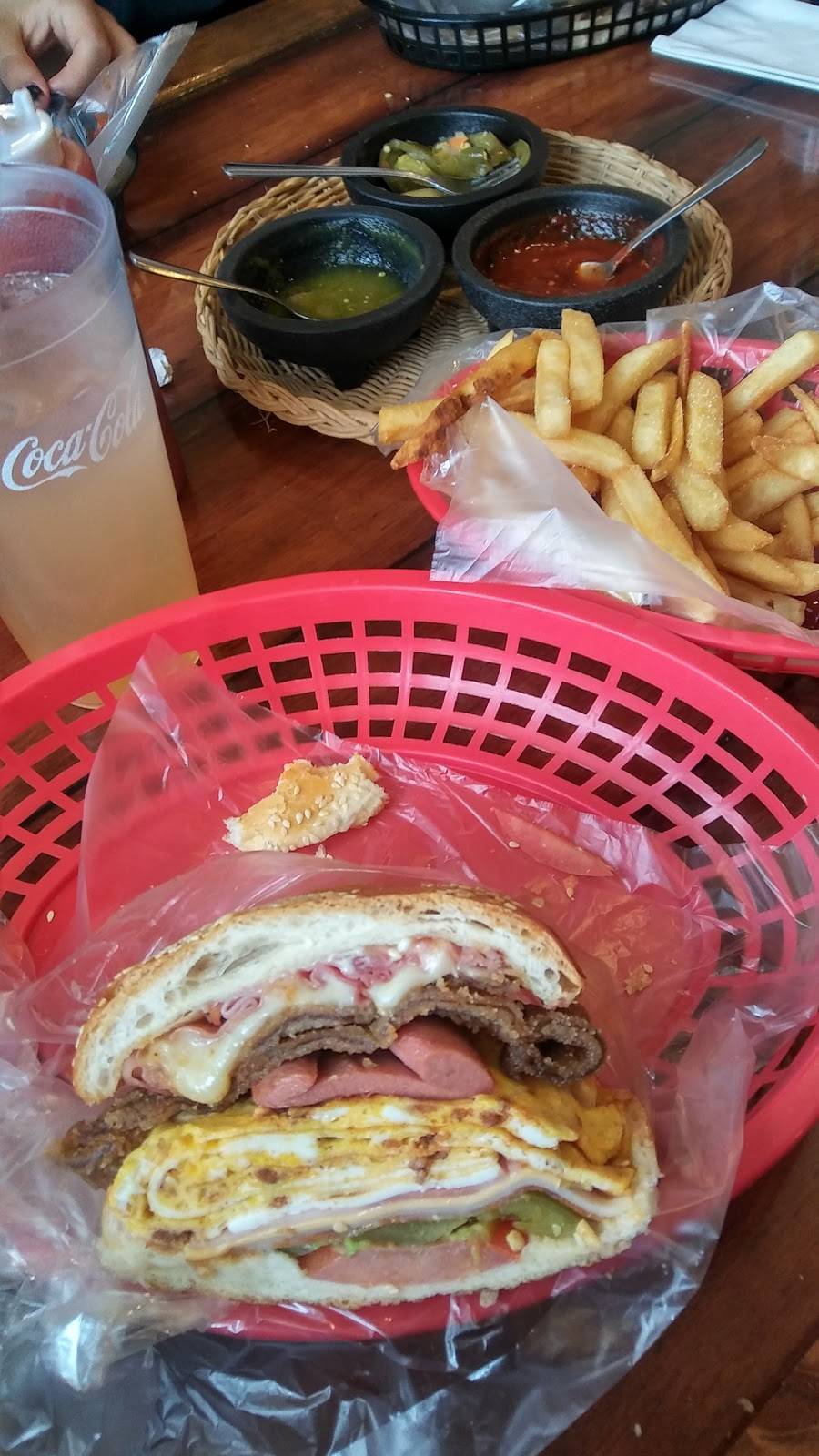 Super Tortas Estilo Barrio | restaurant | 2641 W Michigan St, Indianapolis, IN 46222, USA | 3174232511 OR +1 317-423-2511