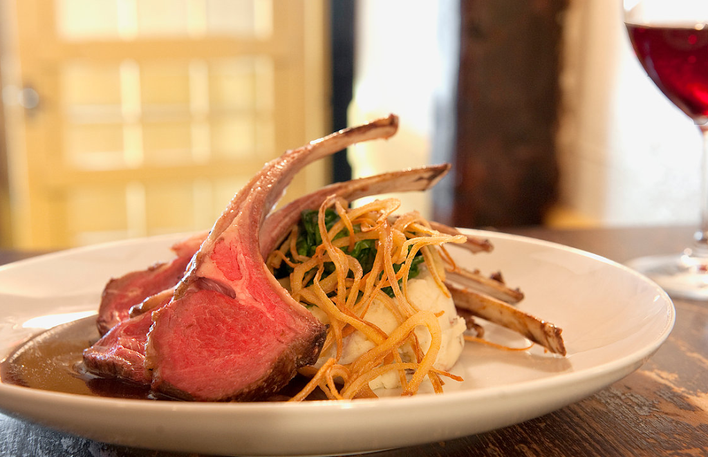 The Thistle Inn & Restaurant | restaurant | 55 Oak St, Boothbay Harbor, ME 04538, USA | 2076333541 OR +1 207-633-3541