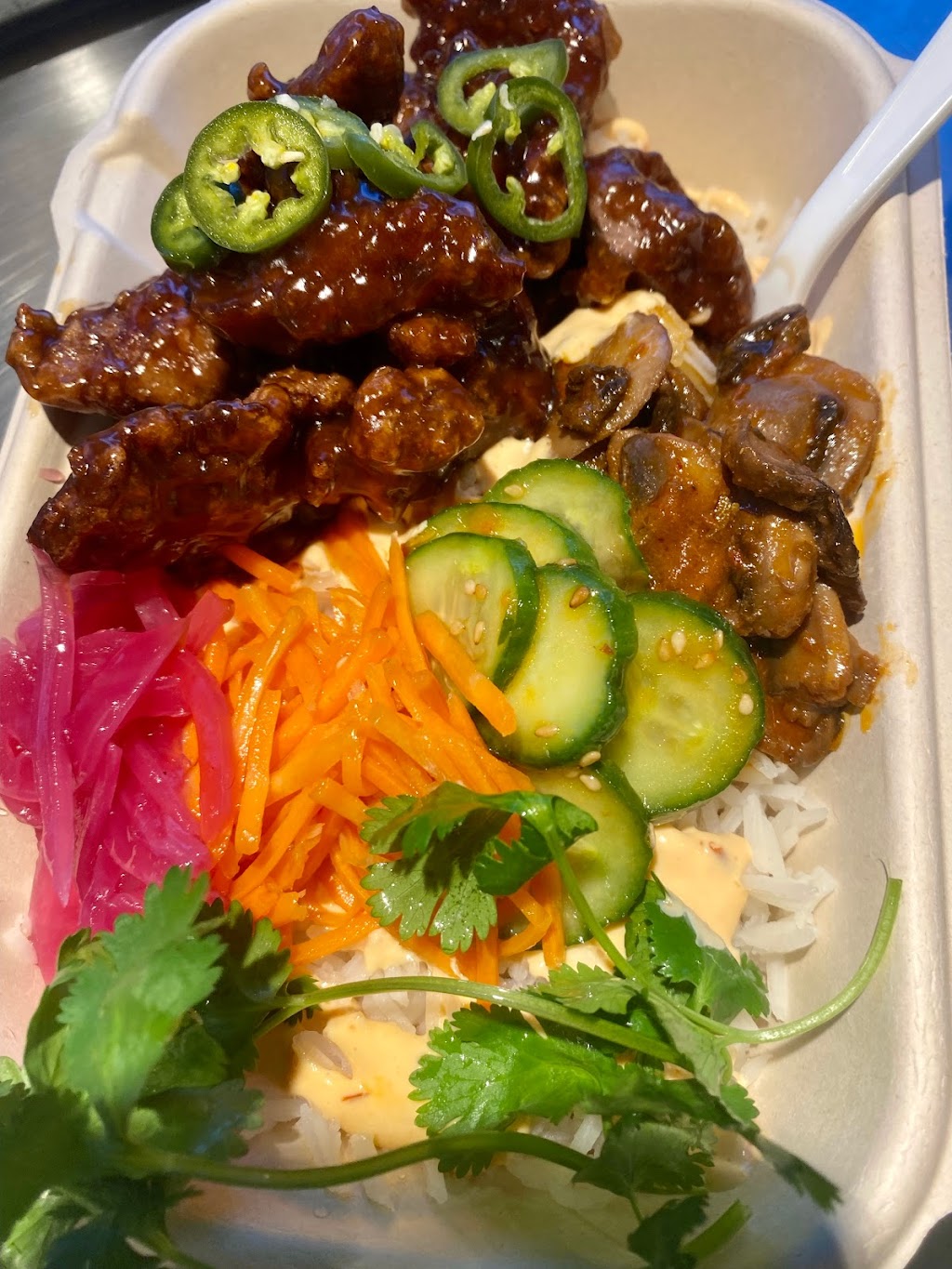 Family Meal, Co. - Food Truck | restaurant | 3600 E 40th Ave, Denver, CO 80205, USA | 7202441401 OR +1 720-244-1401