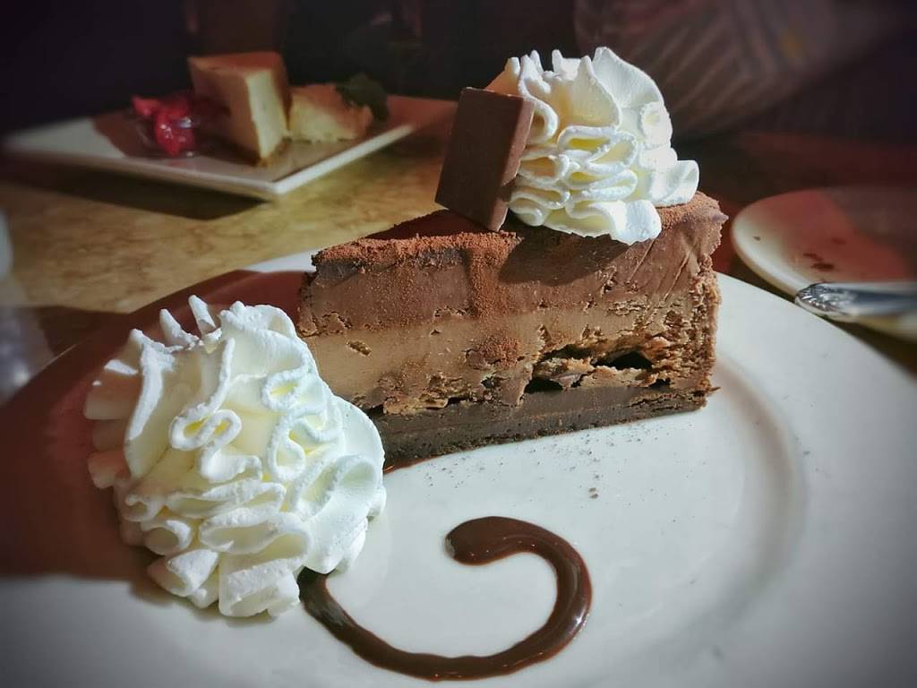 The Cheesecake Factory | restaurant | 210 Andover St, Peabody, MA 01960, USA | 9785387599 OR +1 978-538-7599