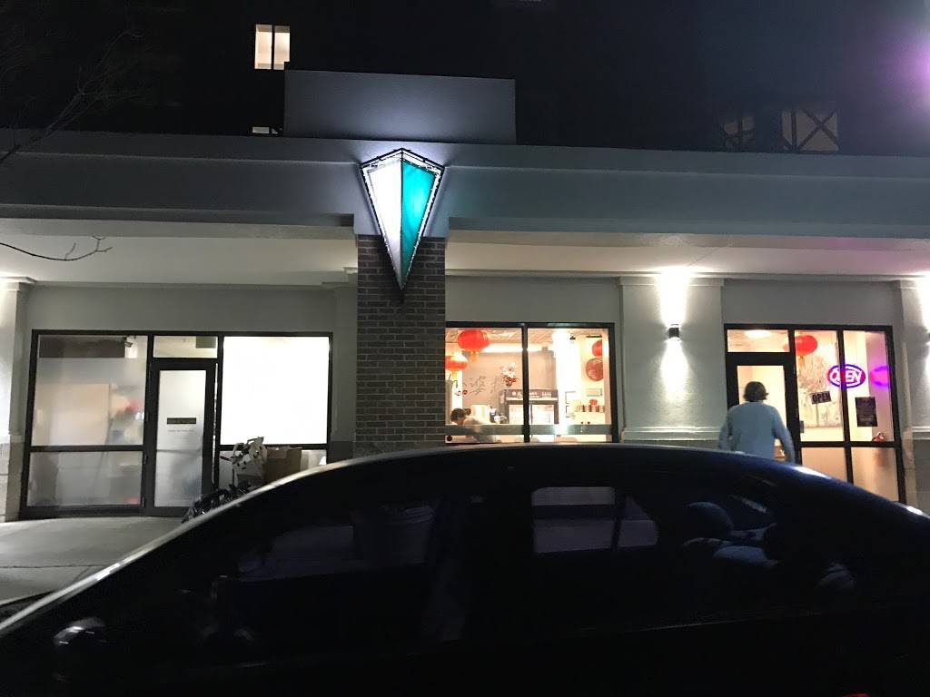 Fiskies Cafe | restaurant | 27 Harbor Point Blvd, Dorchester, MA 02125, USA | 6172828288 OR +1 617-282-8288