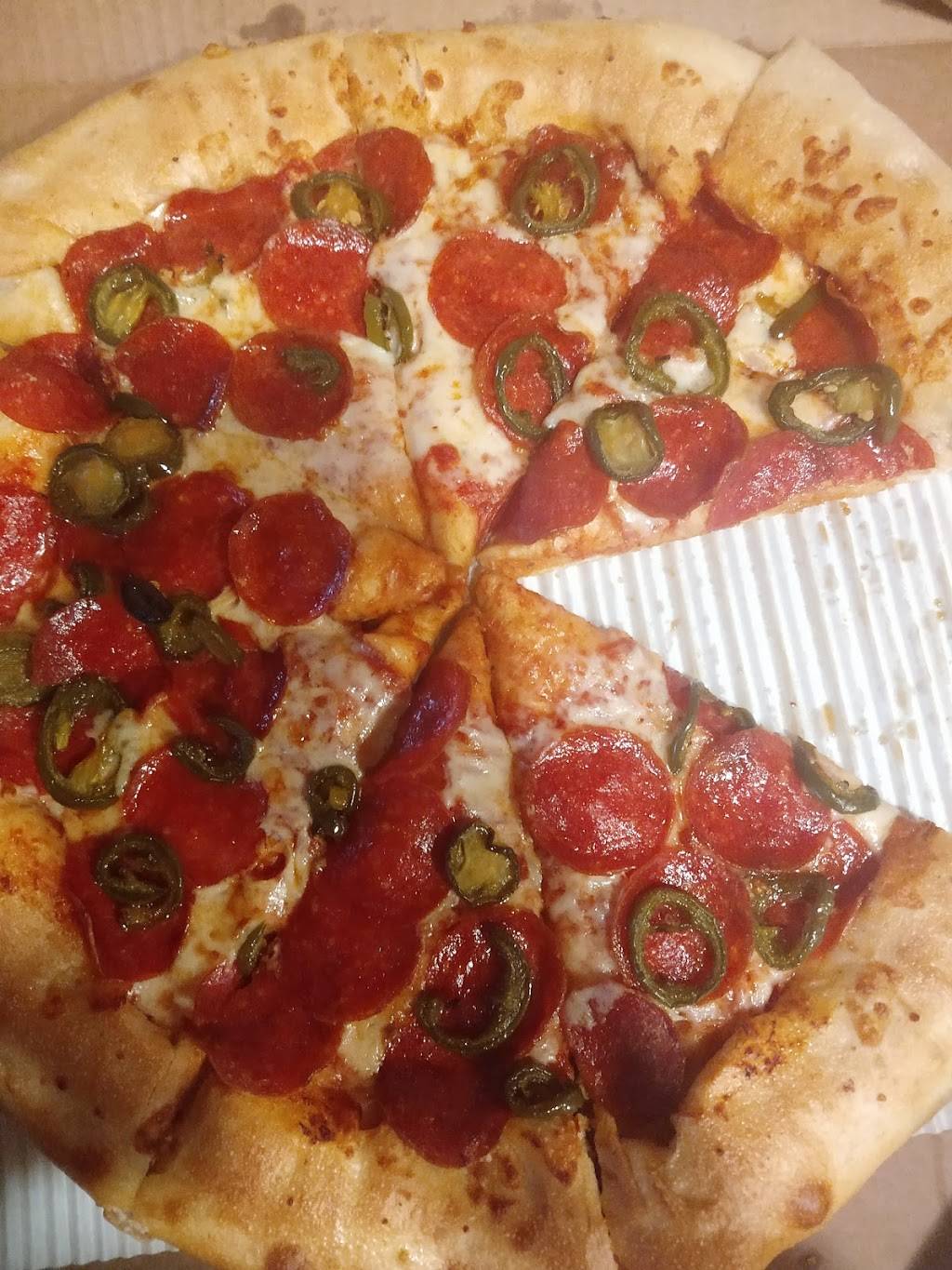 Pizza Hut | restaurant | 401 W Michigan Ave, Three Rivers, MI 49093, USA | 2692733035 OR +1 269-273-3035