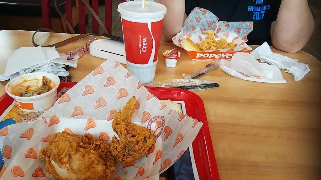Popeyes Louisiana Kitchen | restaurant | 1831 W Washington St, Greenville, MI 48838, USA | 6168359500 OR +1 616-835-9500