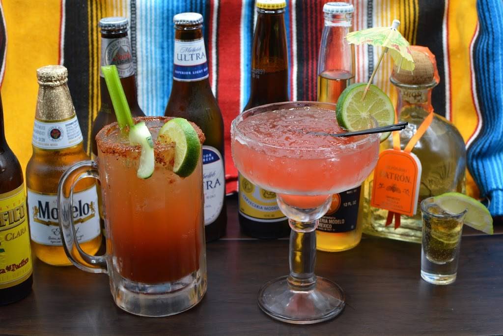 Ponchos Family Mexican Restaurant | restaurant | 5201 W Mississippi Ave, Lakewood, CO 80226, USA | 3033799272 OR +1 303-379-9272