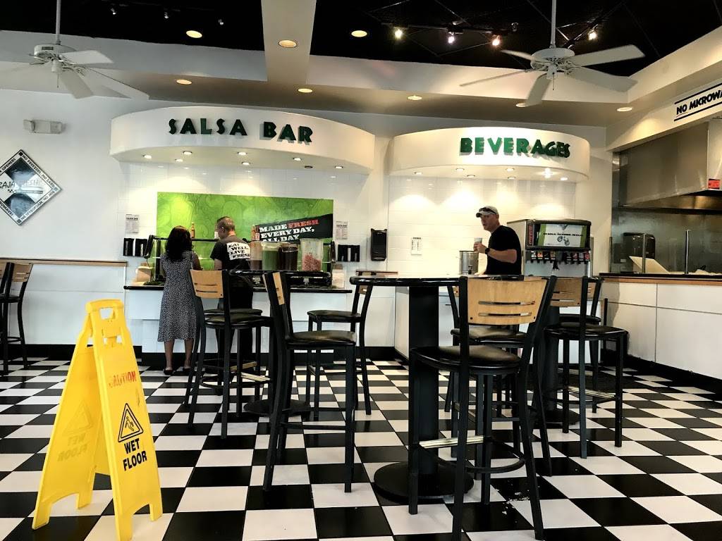 Baja Fresh Mexican Grill | restaurant | 12150 Fairfax Towne Center, Fairfax, VA 22033, USA | 7033521792 OR +1 703-352-1792