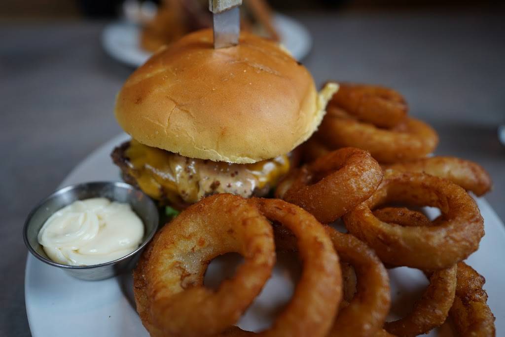 Powerhouse Restaurant & Brewery | restaurant | 454 E Main Ave, Puyallup, WA 98372, USA | 2538451370 OR +1 253-845-1370