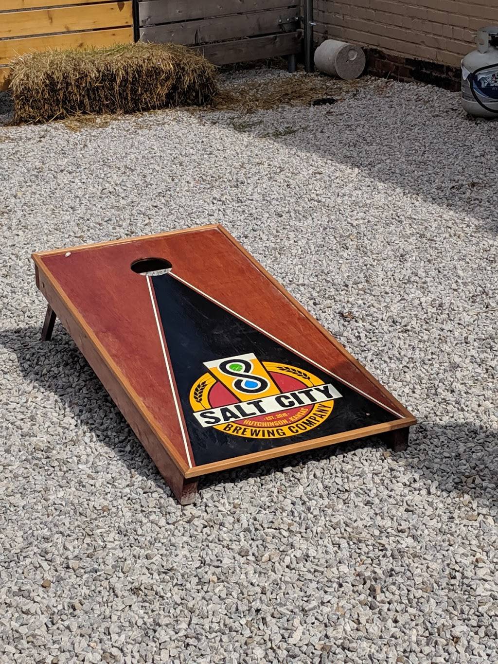 Salt City Brewing Company | restaurant | 514 N Main St, Hutchinson, KS 67501, USA | 6209606210 OR +1 620-960-6210