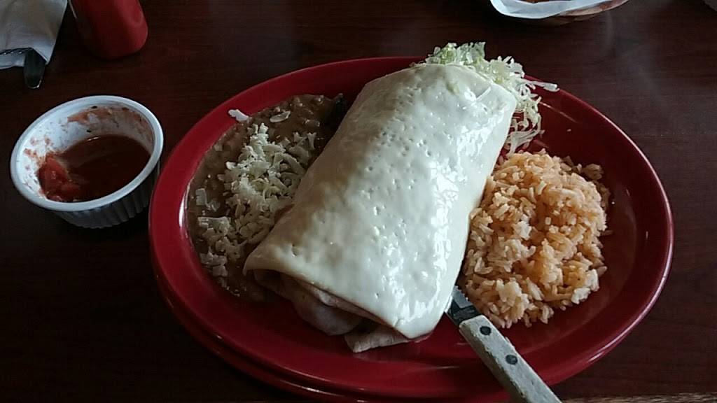 Santa Fe Restaurant | restaurant | 132 E Church St, Sandwich, IL 60548, USA | 8157866737 OR +1 815-786-6737