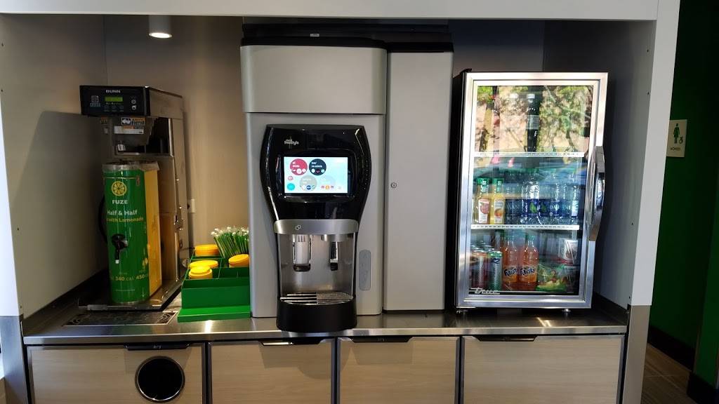 SUBWAY®Restaurants | restaurant | 1125 N Western Ave, Chicago, IL 60622, USA | 7732762383 OR +1 773-276-2383