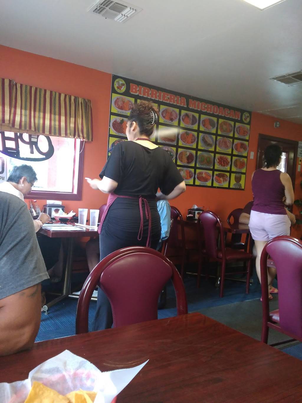 Birrieria Michoacan | restaurant | 1246 Market St, Colusa, CA 95932, USA | 5306190175 OR +1 530-619-0175