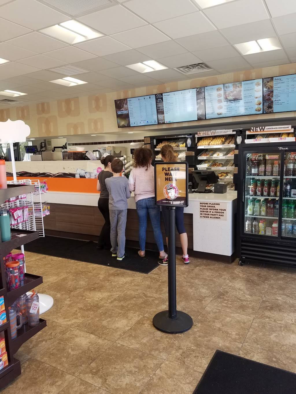 Dunkin | bakery | 59 W Locust St, Canton, IL 61520, USA | 3093575198 OR +1 309-357-5198