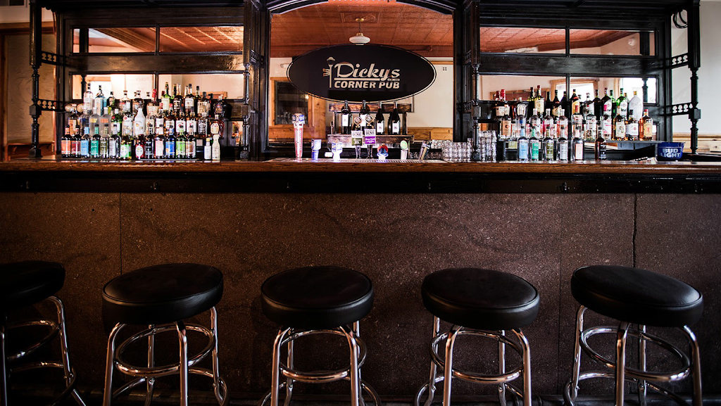 Dickys Corner Pub | restaurant | 791 Meigs St #2137, Rochester, NY 14620, USA | 5853554939 OR +1 585-355-4939