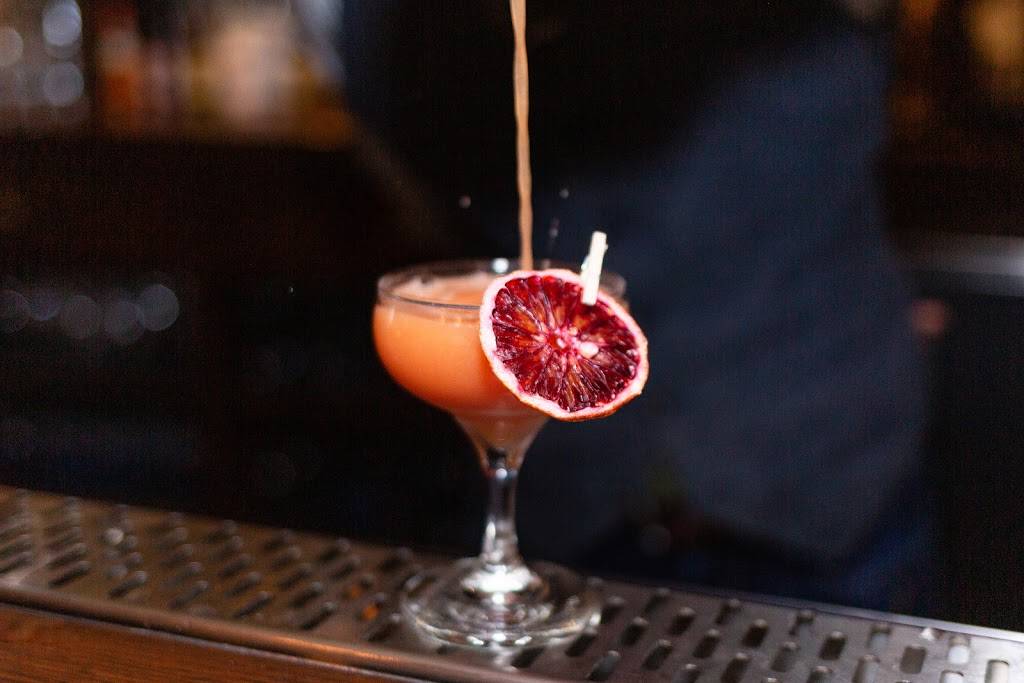 Strandhill Public | restaurant | 10288 Causeway Blvd, Tampa, FL 33619, USA | 8134427080 OR +1 813-442-7080