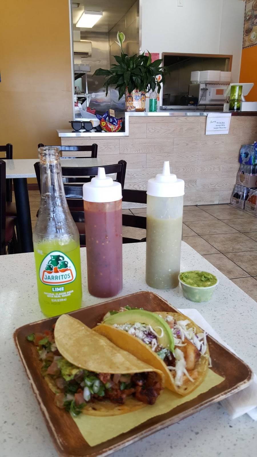 La Perla Cocina #2 | restaurant | 1880 Grand Ave, San Diego, CA 92109, USA | 8588867919 OR +1 858-886-7919