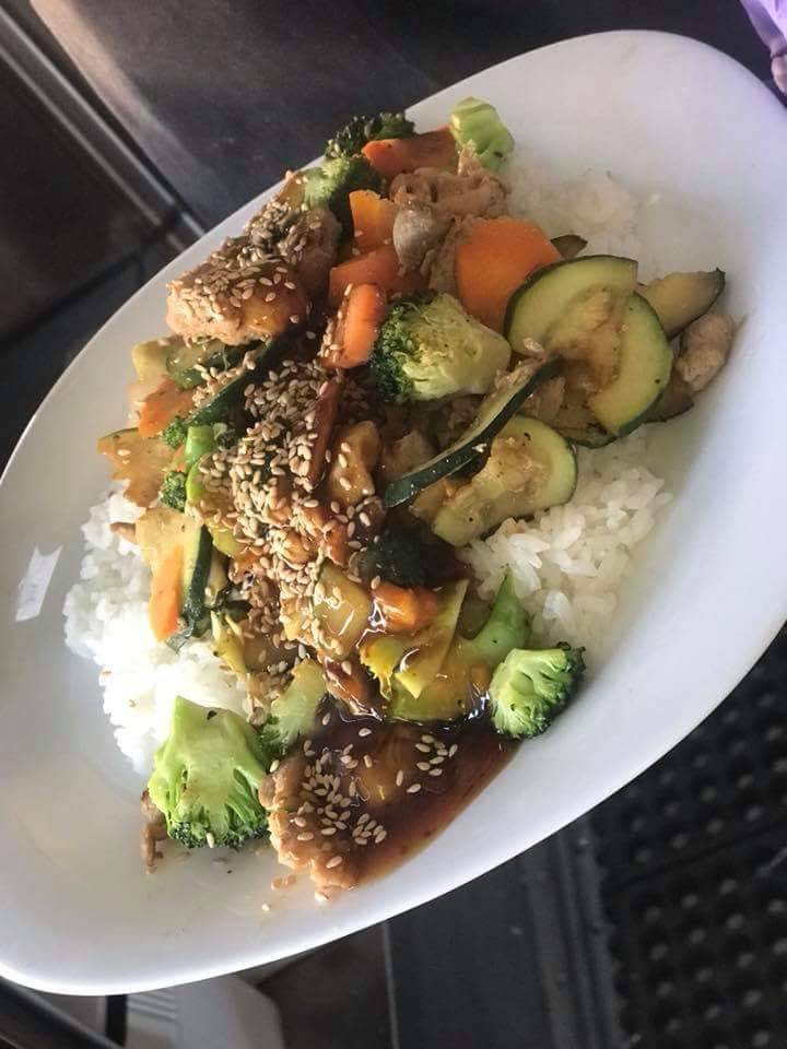 Sushi & Teriyaki Truck | restaurant | Av. deĺ Peñon SN(L60, El Peñon, 22203 Tijuana, B.C., Mexico | 016645023056 OR +52 664 502 3056