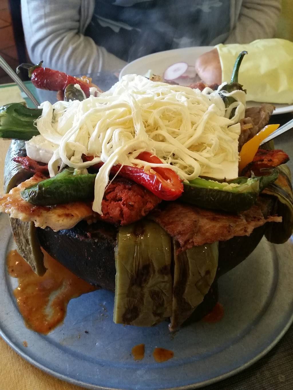 Sabores De Oaxaca | restaurant | 6136 Venice Blvd, Los Angeles, CA 90034, USA | 3105597003 OR +1 310-559-7003