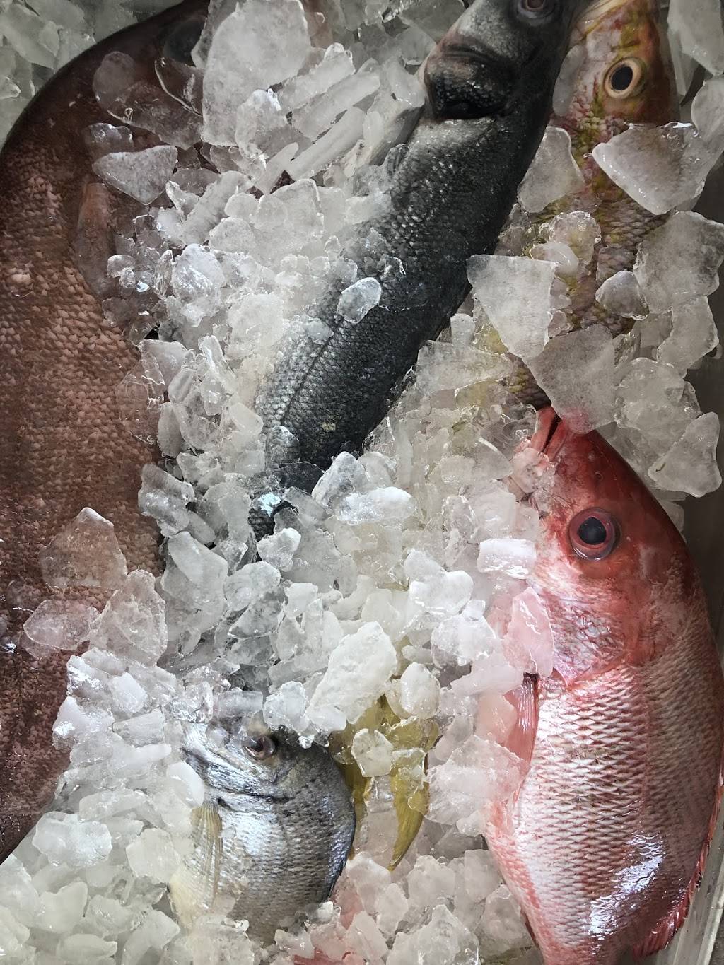 Lynn Blue Crab | restaurant | 2148 49th St S, Gulfport, FL 33707, USA | 7275924251 OR +1 727-592-4251