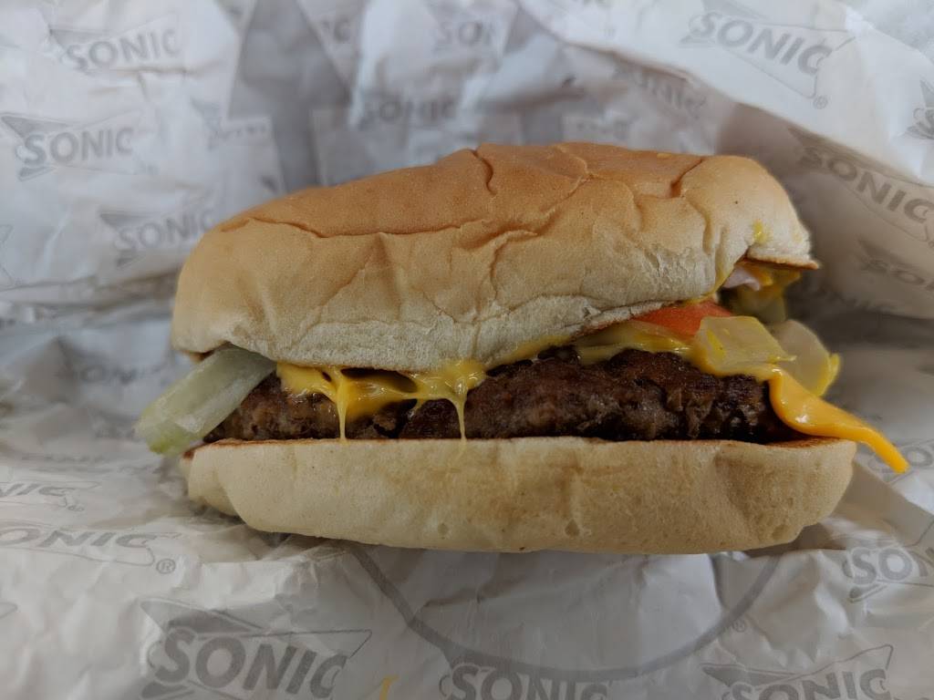 Sonic Drive-In | restaurant | 1403 E 5th St, Metropolis, IL 62960, USA | 6185247973 OR +1 618-524-7973