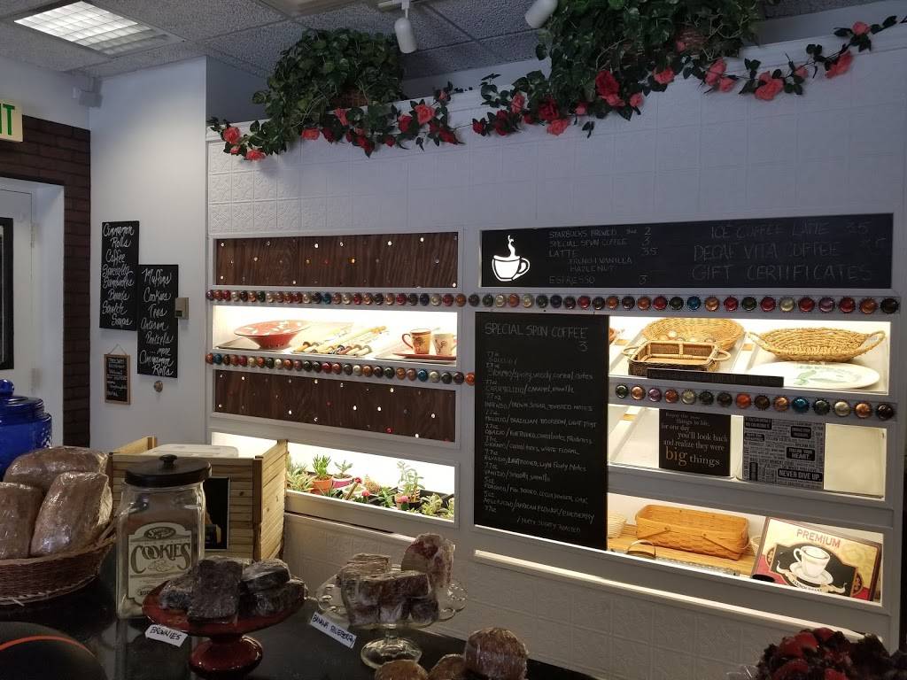 OoeyGooey Cinnamon Rolls and So Much More | restaurant | 29 E Washington St, Nashville, IN 47448, USA | 2392698361 OR +1 239-269-8361