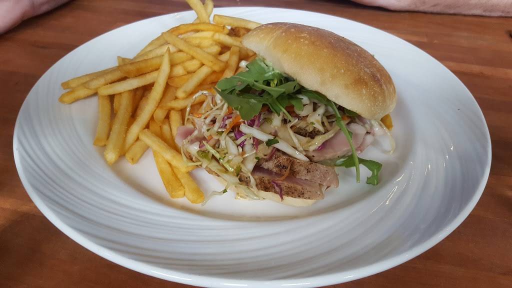 The Gryphon | restaurant | 131 Main St, Burlington, VT 05401, USA | 8024895699 OR +1 802-489-5699