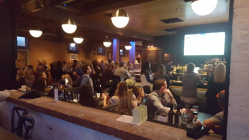 Chelsea Corner | restaurant | 4830 McKinney Ave, Dallas, TX 75205, USA | 4697262211 OR +1 469-726-2211