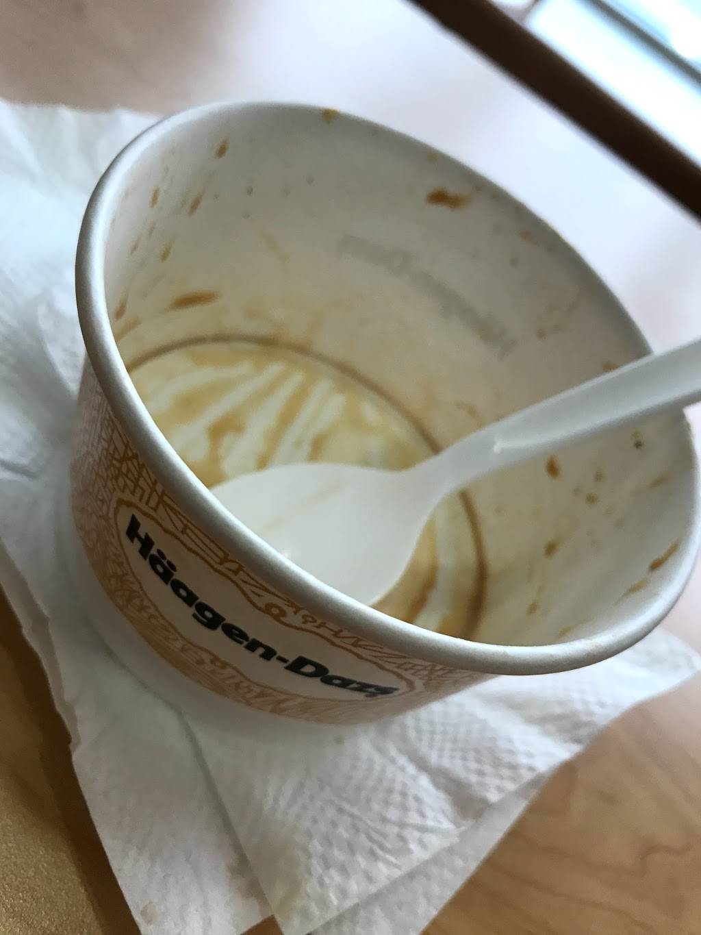 Häagen-Dazs® | restaurant | 201 E Magnolia Blvd, Burbank, CA 91501, USA | 8185668799 OR +1 818-566-8799