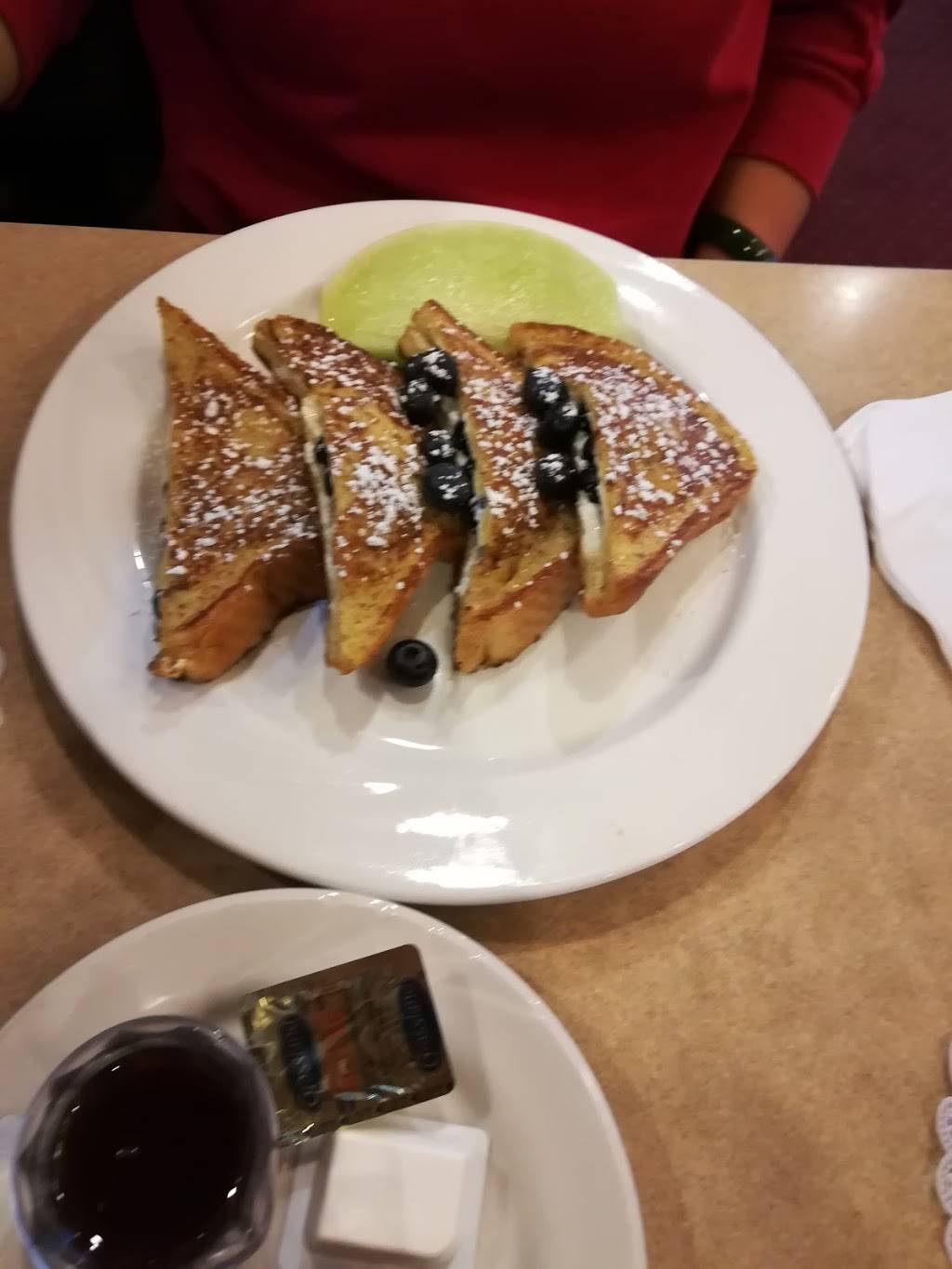 Harvest Pancake House & Grill | restaurant | 339 W 63rd St, Westmont, IL 60559, USA | 6309603895 OR +1 630-960-3895