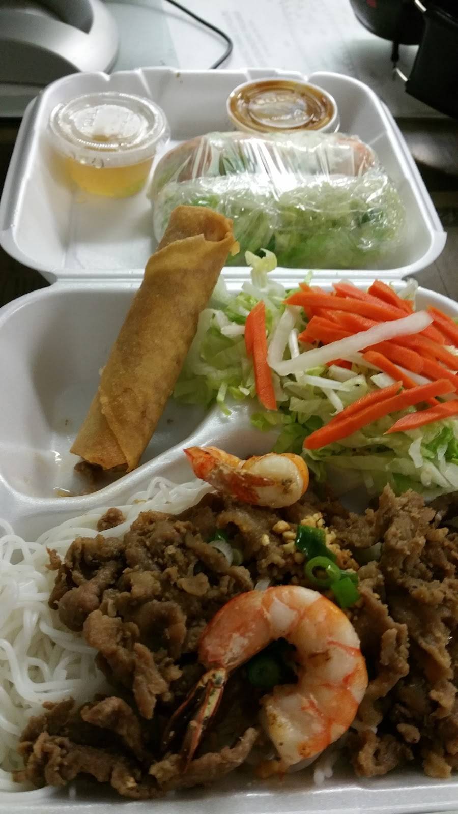 Joy Pho & Teriyaki | restaurant | 3930 A St SE #305, Auburn, WA 98002, USA | 2537350117 OR +1 253-735-0117