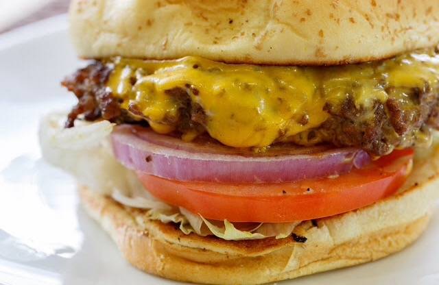 Applebees Grill + Bar | restaurant | 200 Ambersweet Way, Davenport, FL 33897, USA | 8634247900 OR +1 863-424-7900