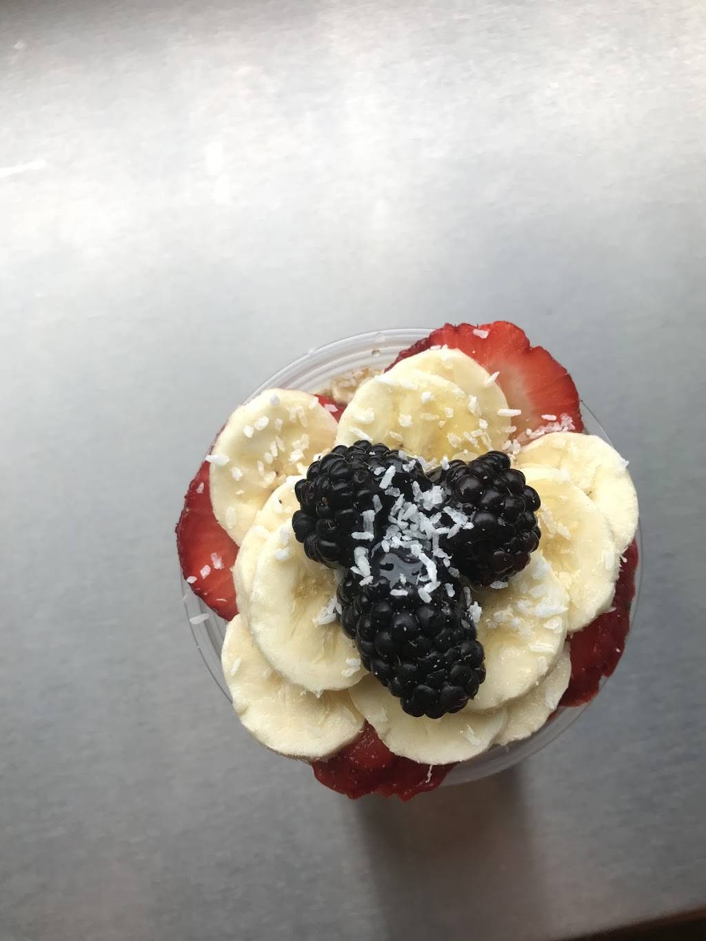 Grabbagreen | restaurant | 167 N Old Woodward Ave, Birmingham, MI 48009, USA | 2489529977 OR +1 248-952-9977